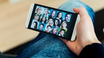 iphone Skydiver Drops iPhone From 14-Thousand Feet, Finds It In Perfect Working Condition On The Ground