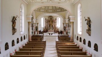 Church In England Trying To Attract New Converts By Hosting Pro Wrestling