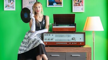 Michigan Teacher Earns Guinness World Record With 67-Year Career